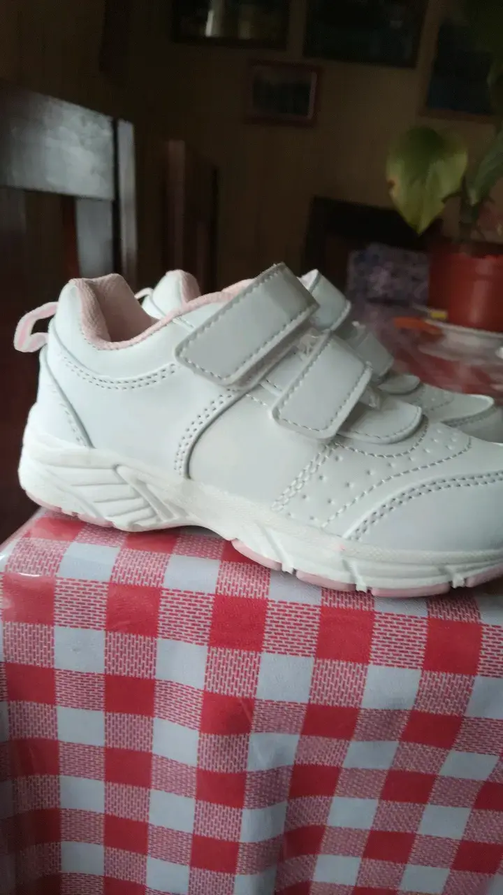 Zapatillas blancas para niños con velcro - 2