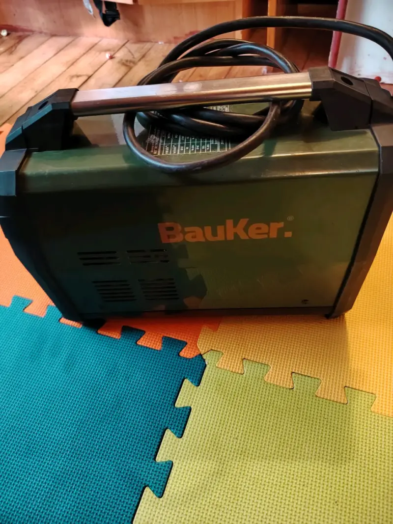 Soldadora Bauker portátil verde - 1