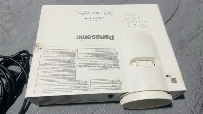 Proyector Panasonic PT-LX271 XGA - miniatura 1