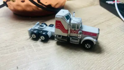 Camión Yatming de juguete metálico vintage - miniatura 1