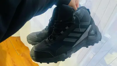 Zapatillas deportivas negras Adidas Rain.Roy - miniatura 2