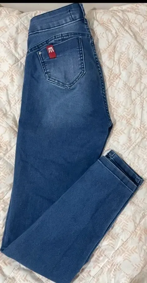 Jeans azul clásico para mujer - 2