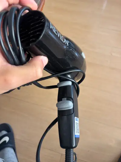 Secador de pelo Revlon negro compacto - miniatura 2