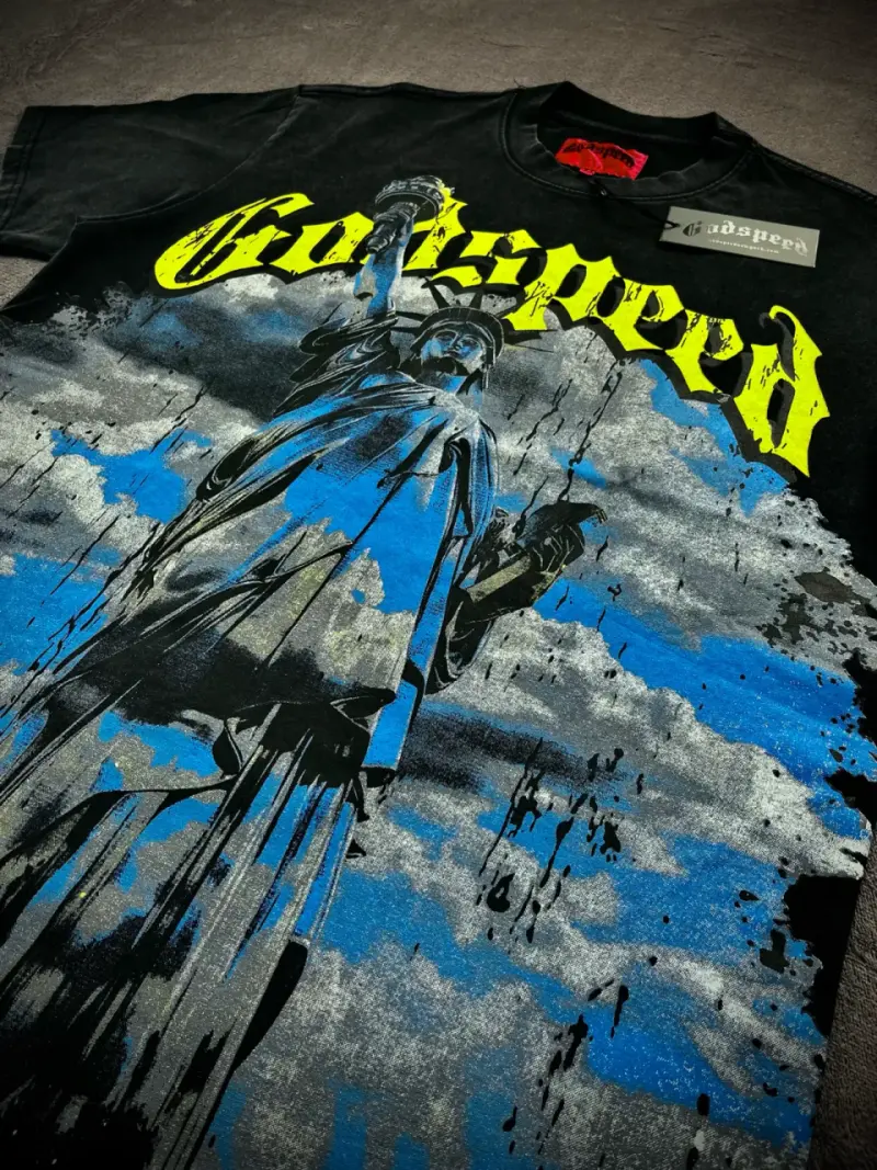 Polera negra Godspeed - 2