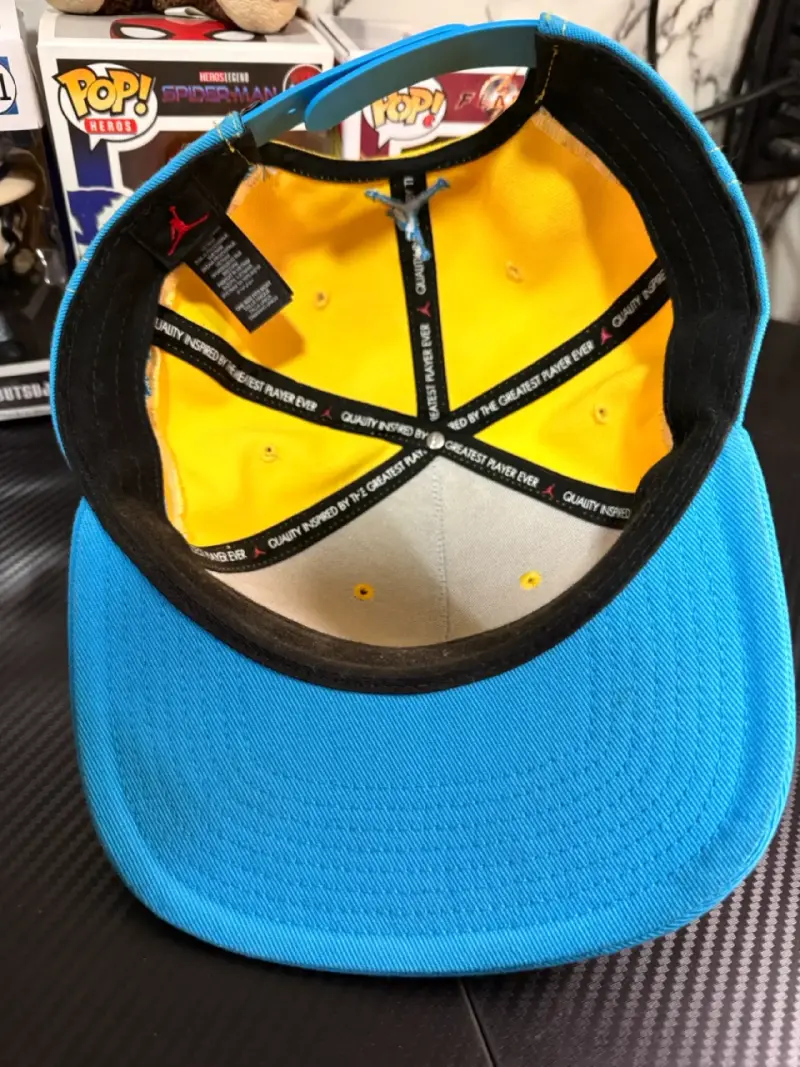 Gorra Jordan Pro amarilla y azul unisex - 2