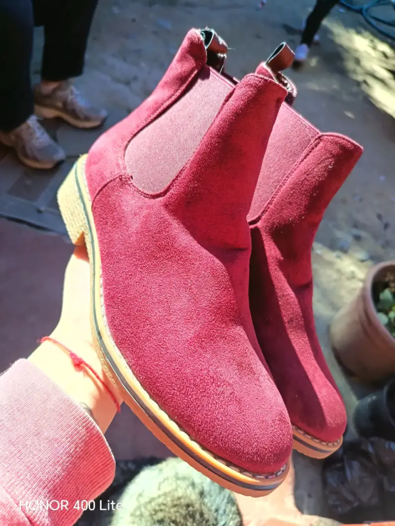 Botines de gamuza burdeos para mujer