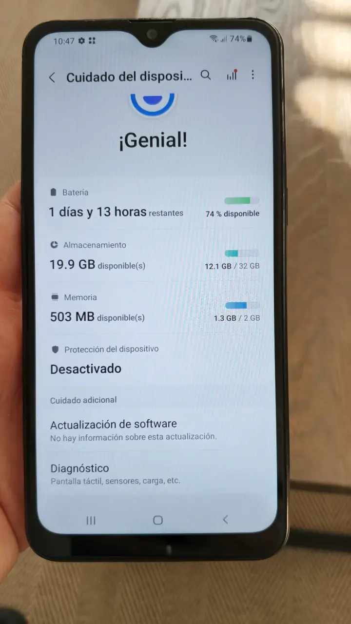 Smartphone Samsung con buena batería y almacenamiento - 1