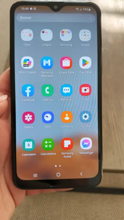Smartphone Samsung con buena batería y almacenamiento - miniatura 2