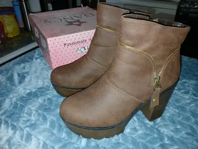 Botines de cuero marrón con cierre lateral - miniatura 1
