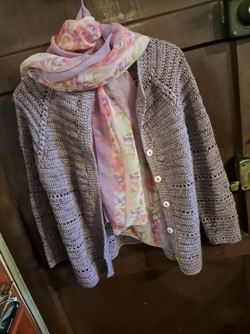 Chaleco tejido ÿ bufanda floral - 1