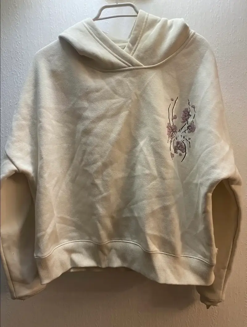 Polerón spider y diseño floral - 2