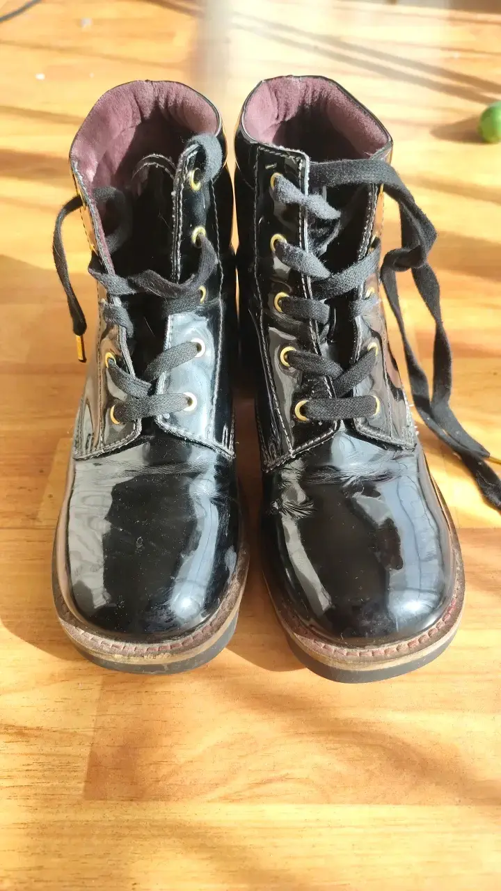 Botines de cuero negro de charol - 2