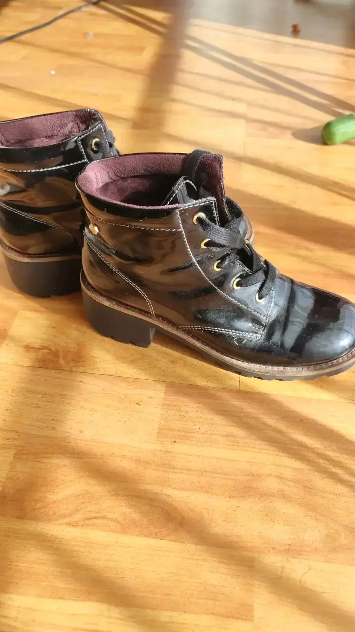 Botines de cuero negro de charol - 3