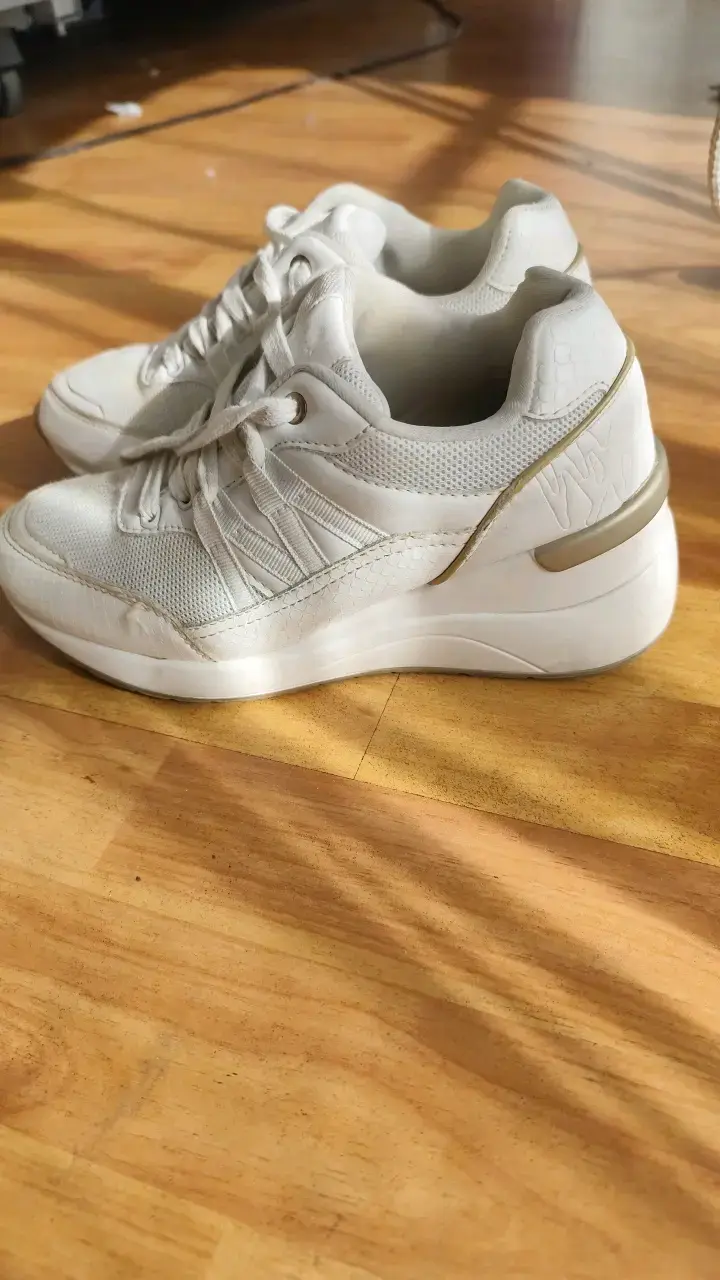 Zapatillas deportivas blancas con plataforma - 1