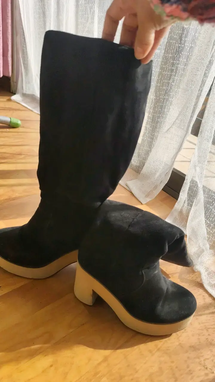 Botas negras de tacón alto para mujer - 1