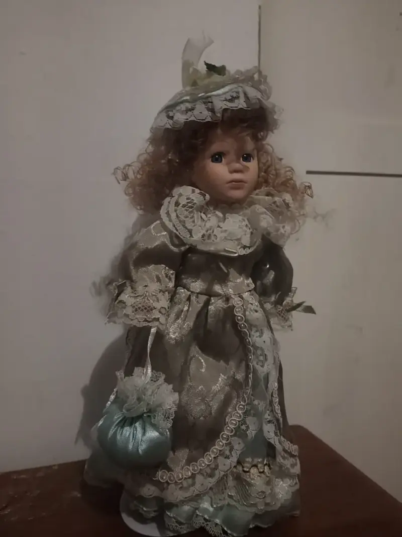 Muñeca de porcelana - 2