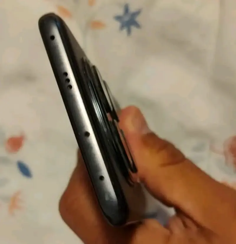 Smartphone Xiaomi Redmi 14 pro 5G en buen estado - 3