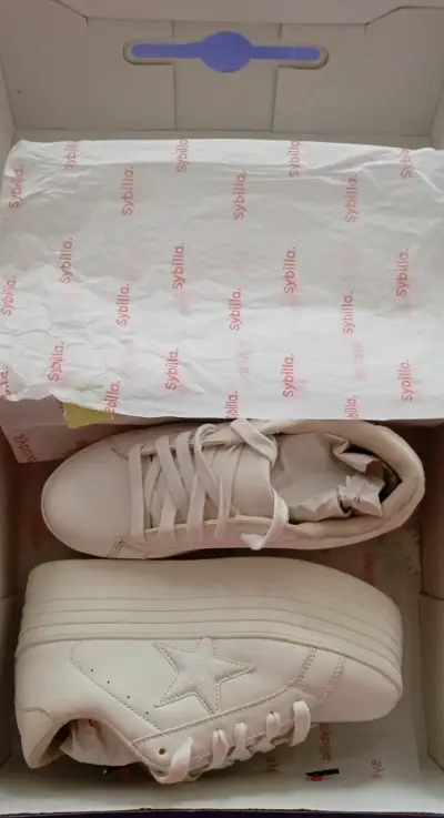 Zapatillas plataforma blancas Sybilla - miniatura 2