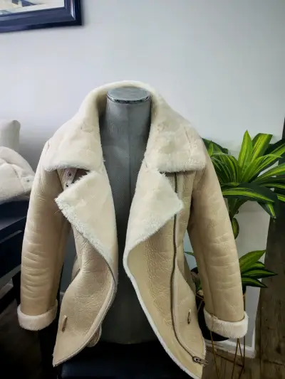 Chaqueta biker - miniatura 1