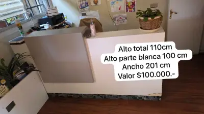Mesa de recepción de oficina - miniatura 1