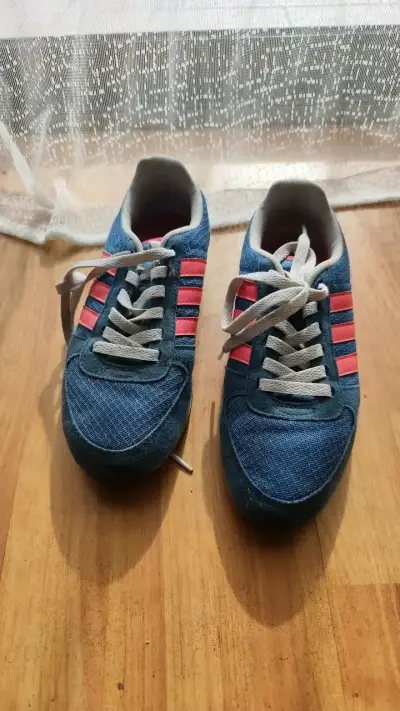 Zapatillas deportivas azul con rojo para hombre - miniatura 1