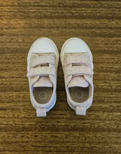 Zapatillas ficcus talla 22 - miniatura 1