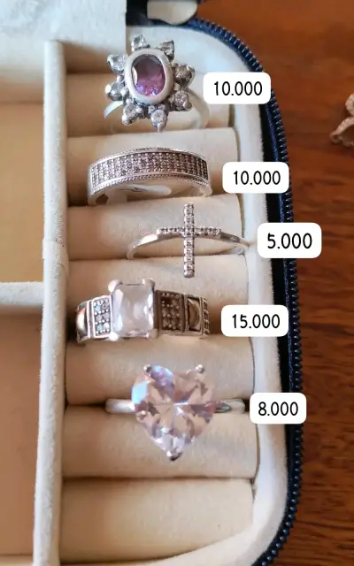Set de anillos y pulseras de plata. - miniatura 1