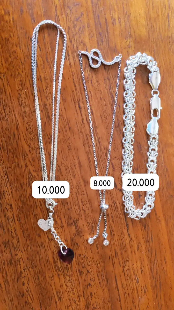 Set de anillos y pulseras de plata. - 2