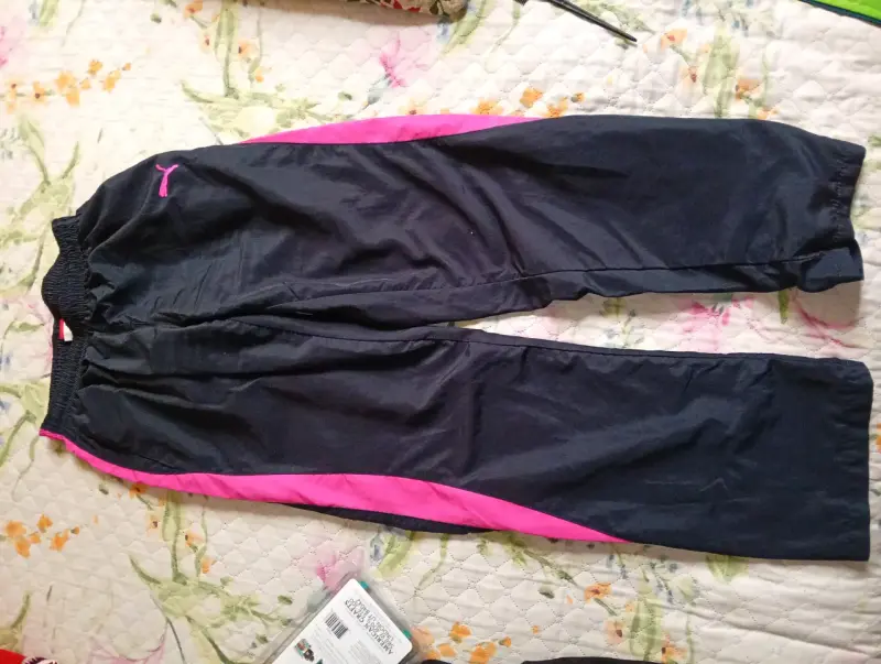 Pantalón deportivo Puma negro y rosado talla 38 - 2