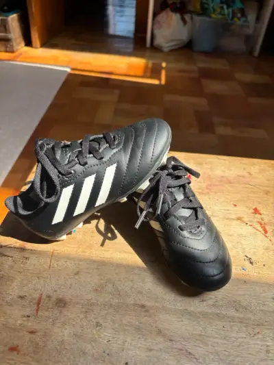 Zapatillas de fútbol Adidas negras con blanco - miniatura 2