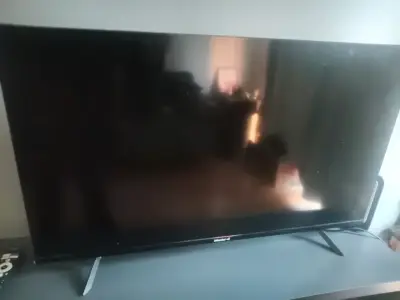 Televisor LED Master-G 40 pulgadas - miniatura 1