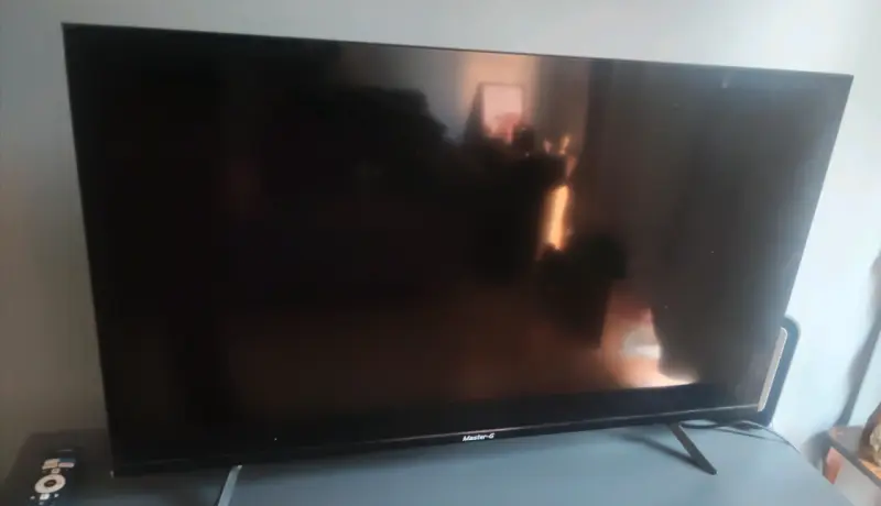 Televisor LED Master-G 40 pulgadas - 4