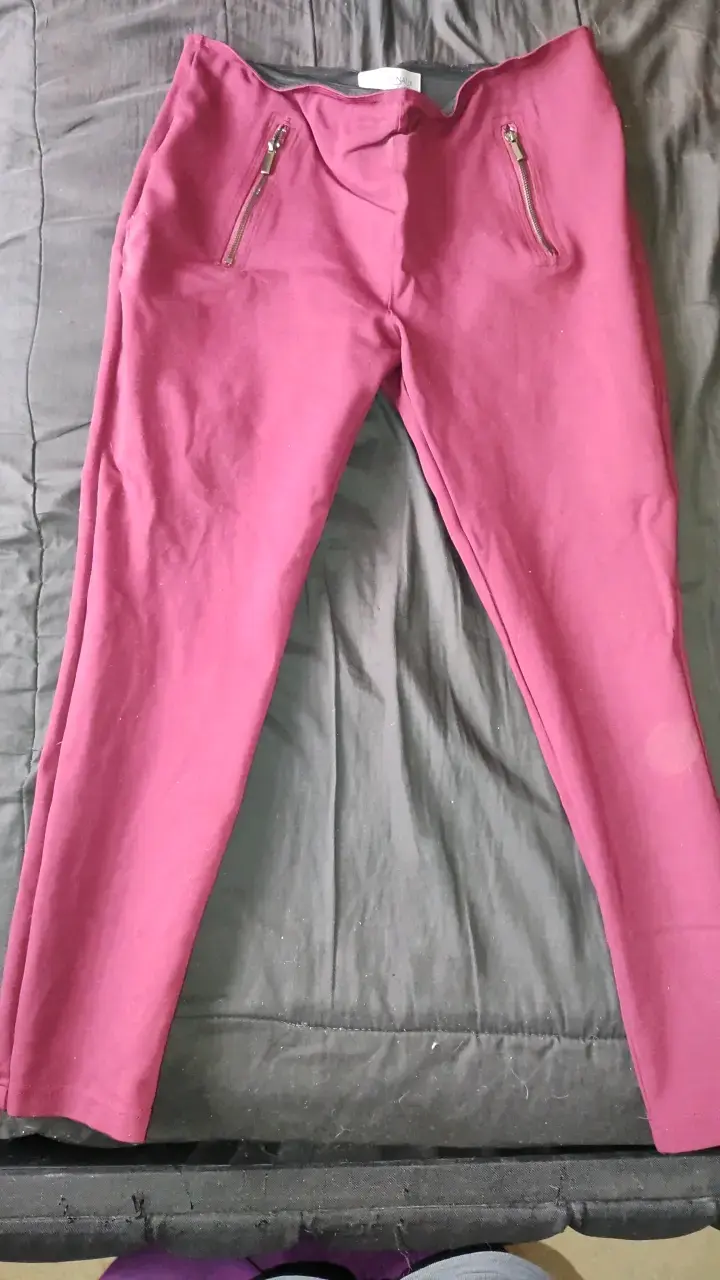 Pantalones burdeos oscuro - 1