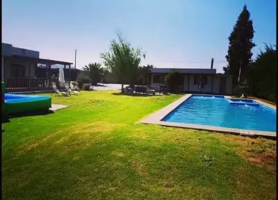 Se arrienda solo por el día piscina y quincho - miniatura 6