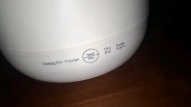 Olla eléctrica touch 1.8L con tapa decorativa - 4