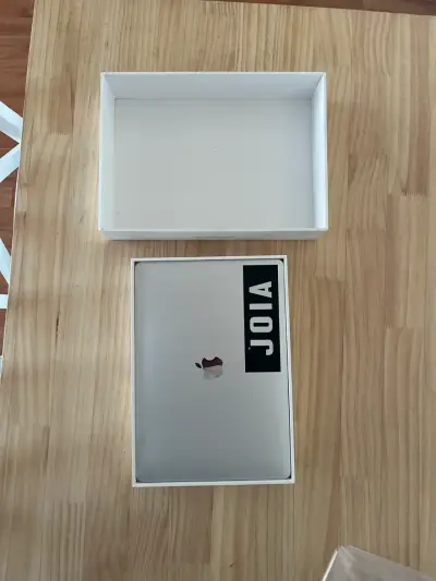Laptop Apple MacBook - miniatura 2