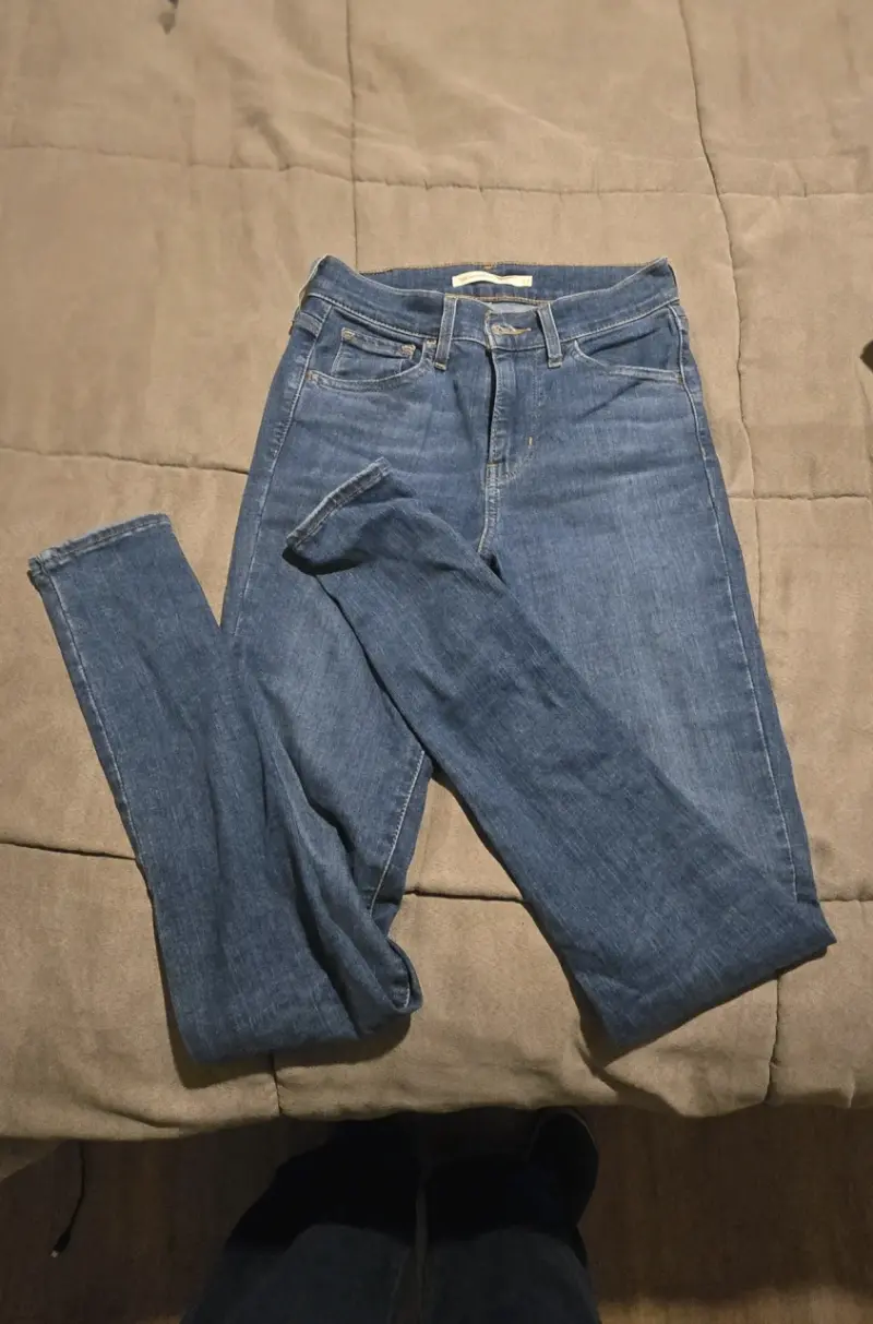 Jeans azul clásico para mujer - 1