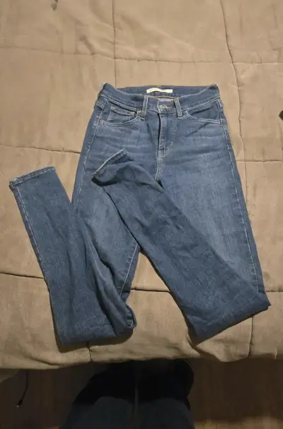 Jeans azul clásico para mujer - miniatura 1