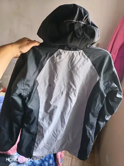 Chaqueta impermeable Columbia con capucha - miniatura 2