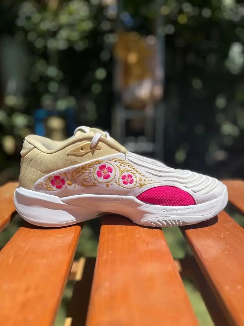 Jordan Luka 3 SE “El Matador” Talla 44 - 2