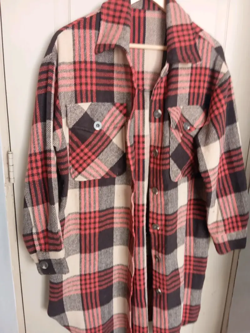 Camisa de franela a cuadros rojo y negro - 2