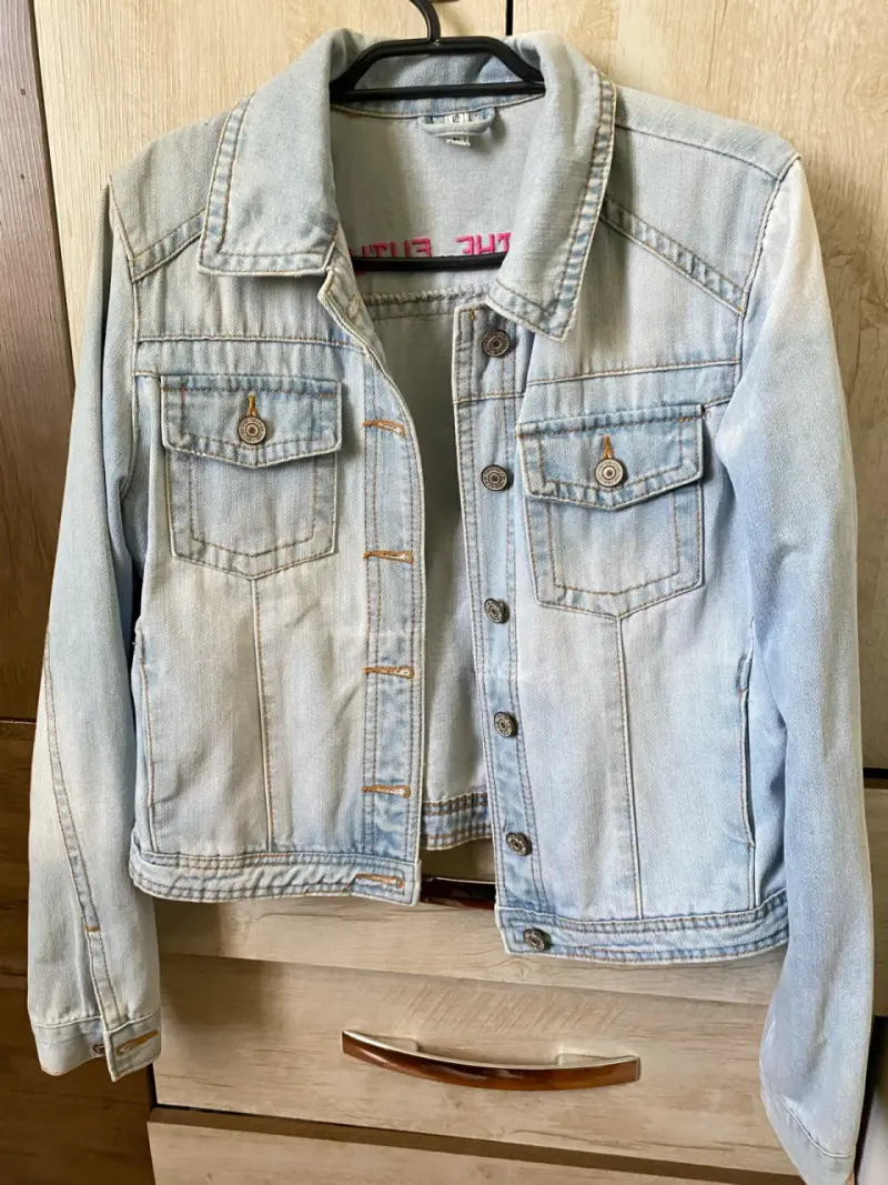 Chaqueta de mezclilla clara para mujer - 1