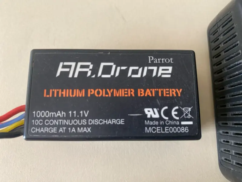 Batería de polímero de litio Parrot AR.Drone - 1