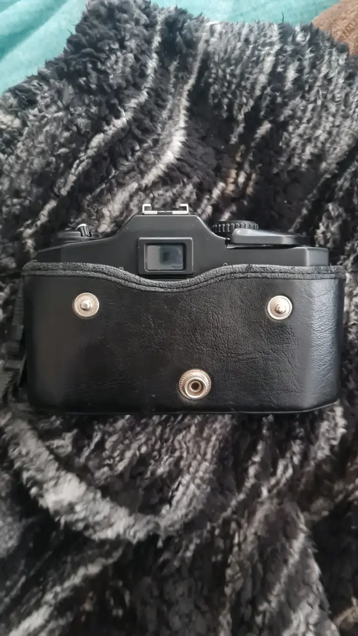 Cámaras compacta Praktica M50 vintage y GuestG4000 - 6