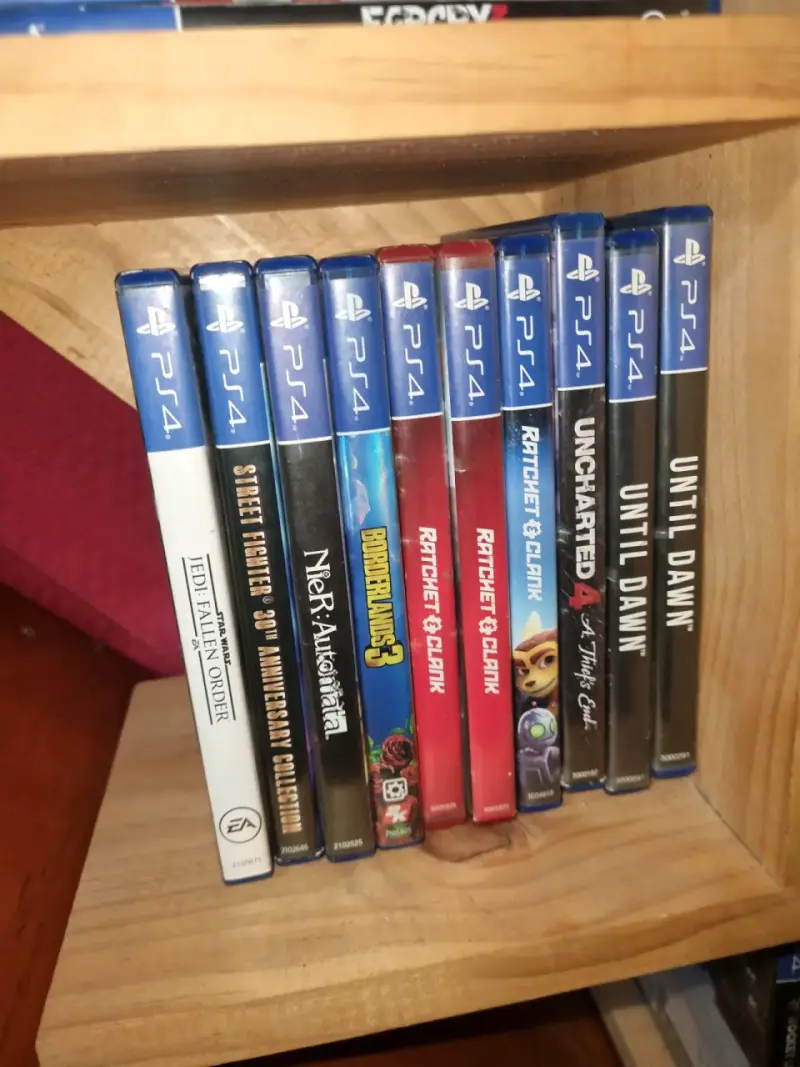Se venden juegos PS4 variados precios - 3