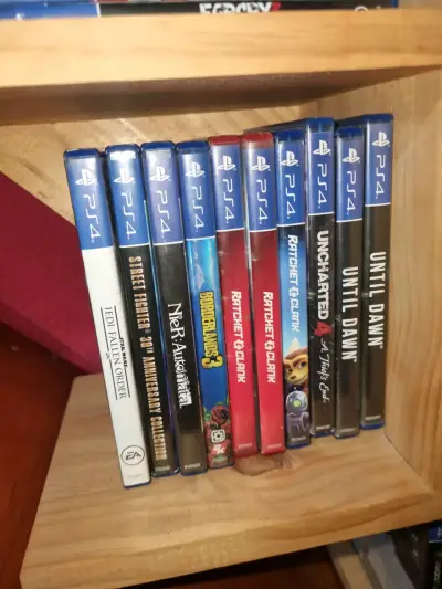Se venden juegos  PS4 variados precios - miniatura 3
