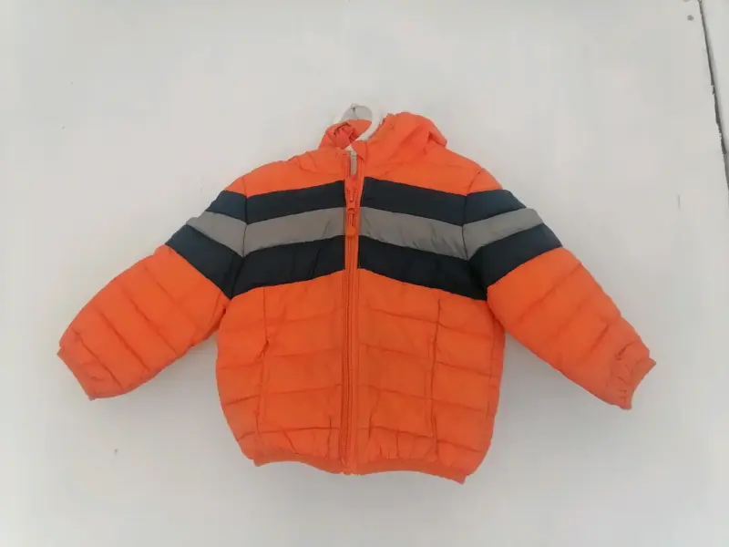 Chaqueta infantil acolchada naranja con capucha - 1