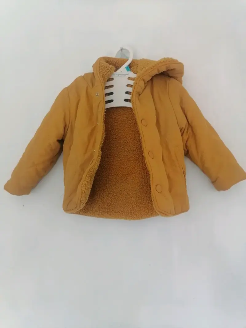 Chaqueta infantil acolchada naranja con capucha - 4