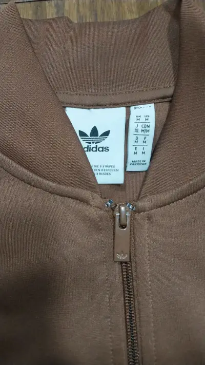 Chaqueta deportiva Adidas marrón con rayas - miniatura 2