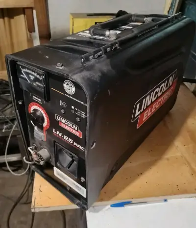 Máquina de soldar Lincoln Electric - miniatura 1